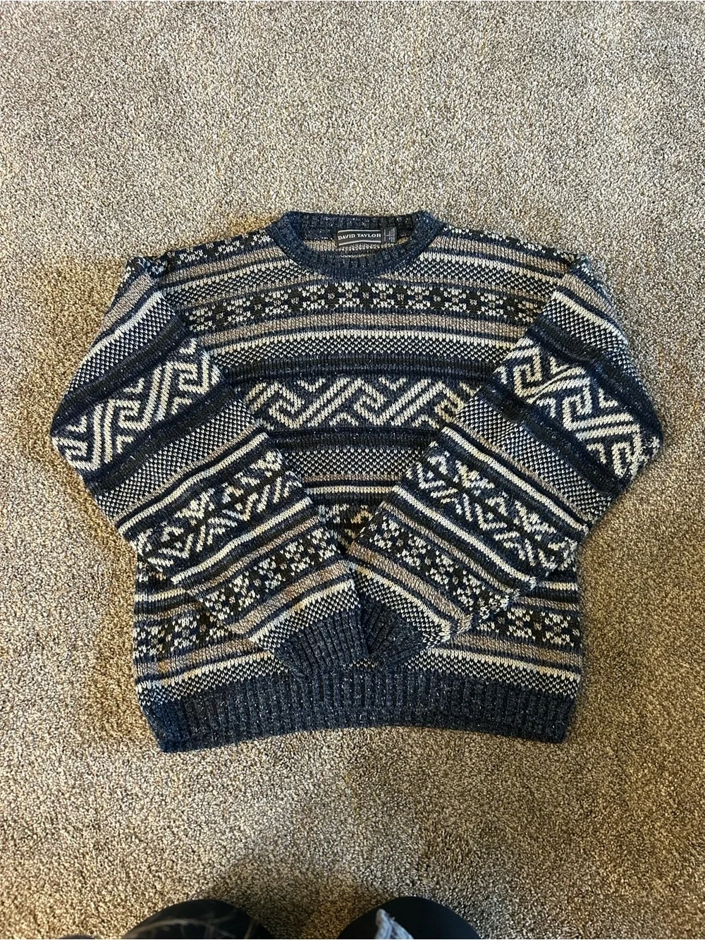 [David Taylor] VTG Blue Patterned Sweater